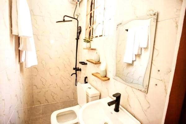 Safi House Bed & Breakfast Boma la Ngombe ภายนอก รูปภาพ