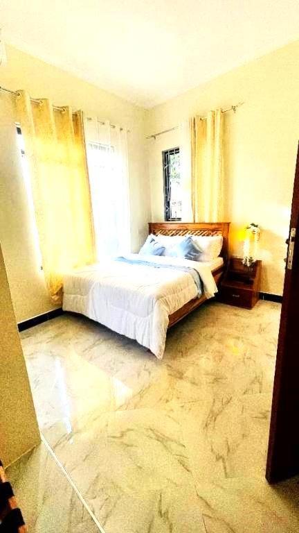 Safi House Bed & Breakfast Boma la Ngombe ภายนอก รูปภาพ