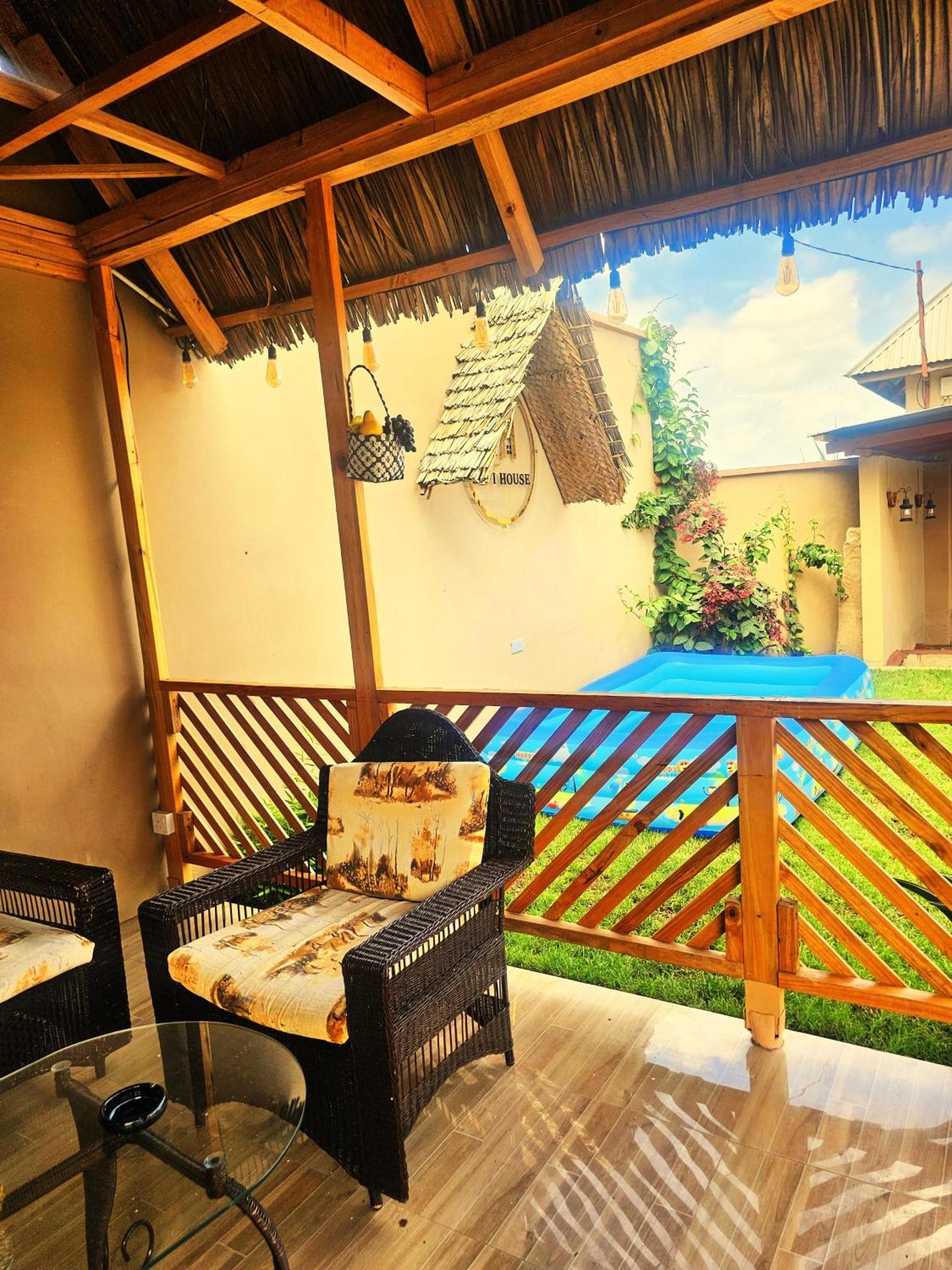Safi House Bed & Breakfast Boma la Ngombe ภายนอก รูปภาพ