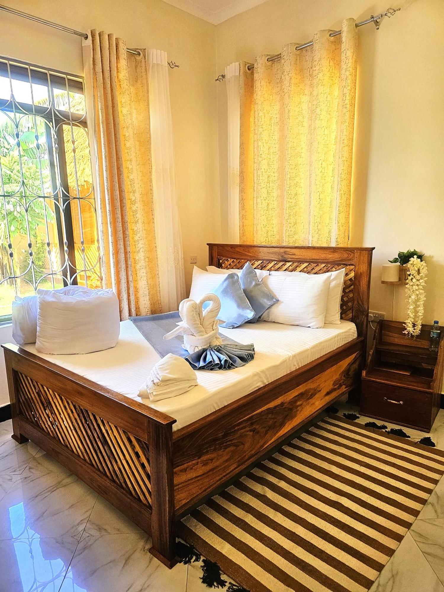 Safi House Bed & Breakfast Boma la Ngombe ภายนอก รูปภาพ